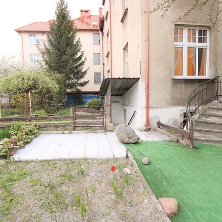 Euro24 Jodla - Centrum Апартаменты *